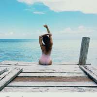 Akdeniz Bölgesinin Zarif ve Neşeli Eskort Kızı: Su