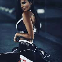 Akdeniz Escort Kız: 65 kg, 160cm Boyunda Bir Taş