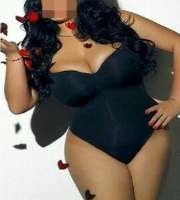 Erdemli Escort Ela: Zarif Hatlarıyla Büyüleyici Bir Deneyim